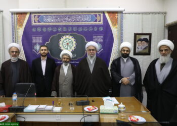 تصاویر / دیدار اعضای برگزاری همایش ملی بزرگداشت آیتالله یزدی با استاد رمضانی تصاویر / دیدار اعضای برگزاری همایش ملی بزرگداشت آیتالله یزدی با استاد رمضانی