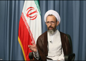 آیتالله رجبی صلابت و شجاعت آیتالله یزدی را ستون استواری نهضت امام خمینی توصیف کرد آیتالله رجبی صلابت و شجاعت آیتالله یزدی را ستون استواری نهضت امام خمینی توصیف کرد