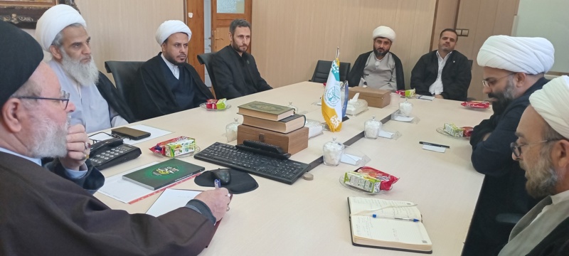 دیدار اعضای شورای اجرایی همایش «پیشتازان نهضت اسلامی؛ آیت‌الله یزدی(ره)» با آیت‌الله حسینی قزوینی